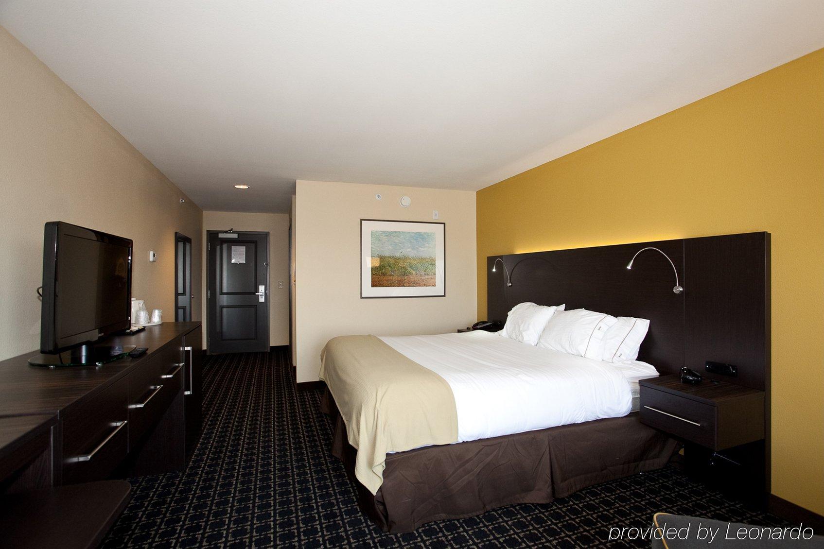 Holiday Inn Express Newton, An Ihg Hotel Habitación foto